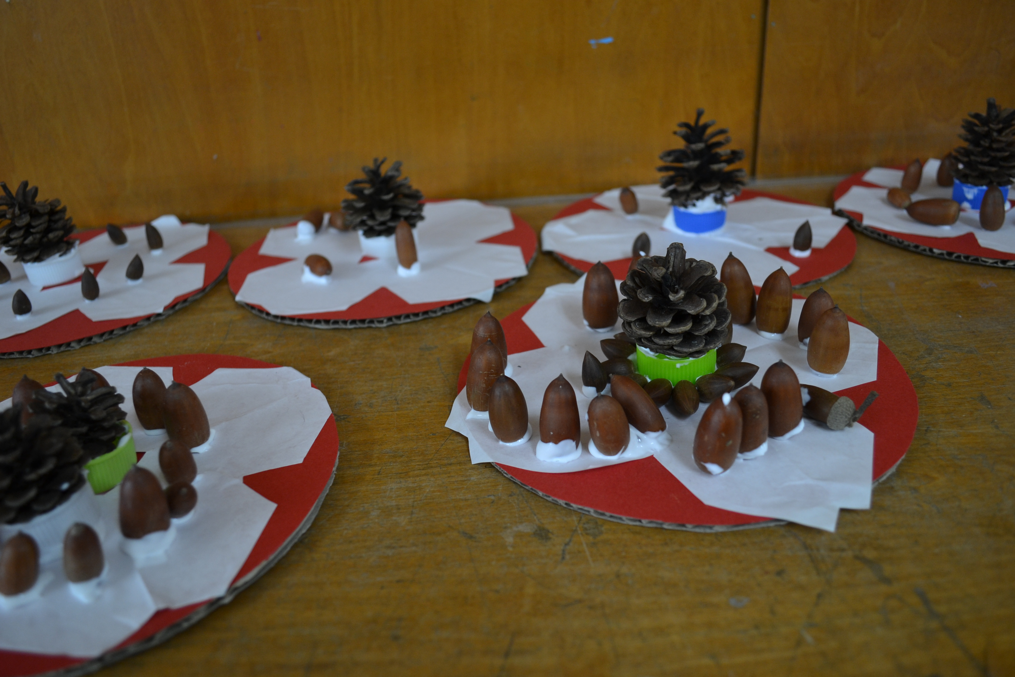 クリスマス製作 どんぐりのオブジェ - もみじ幼稚園