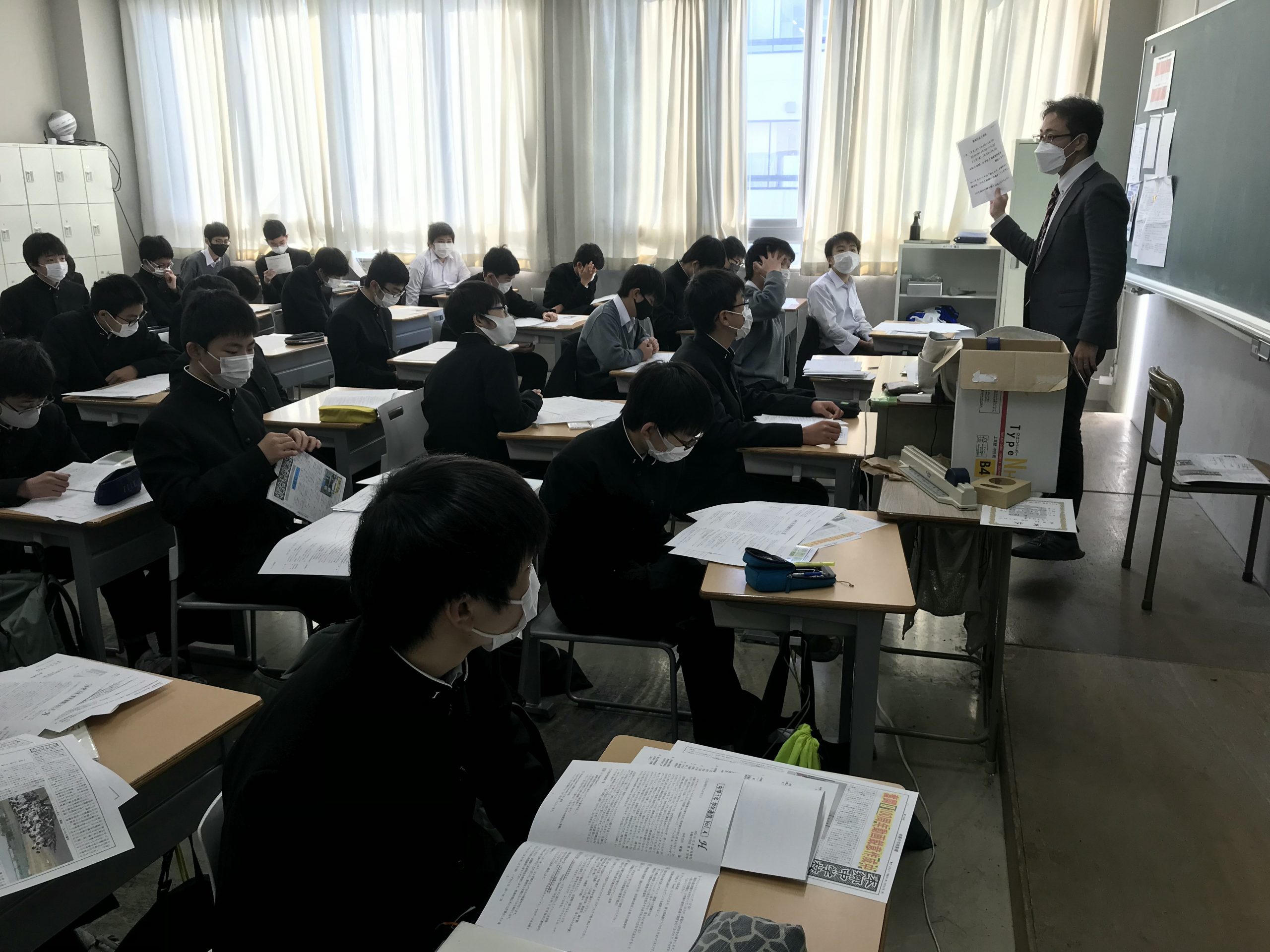 ２学期の終業式(放送)を行いました。